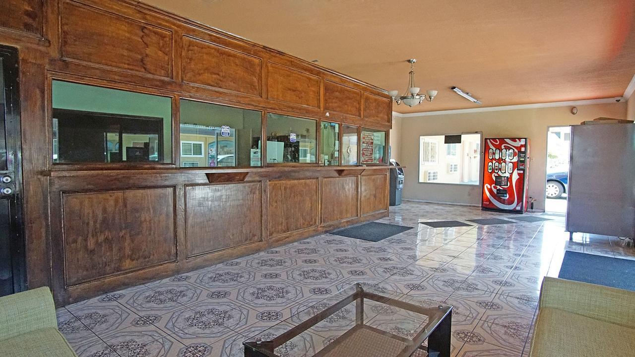 Los Angeles Inn & Suites - Lax West Athens Exteriör bild