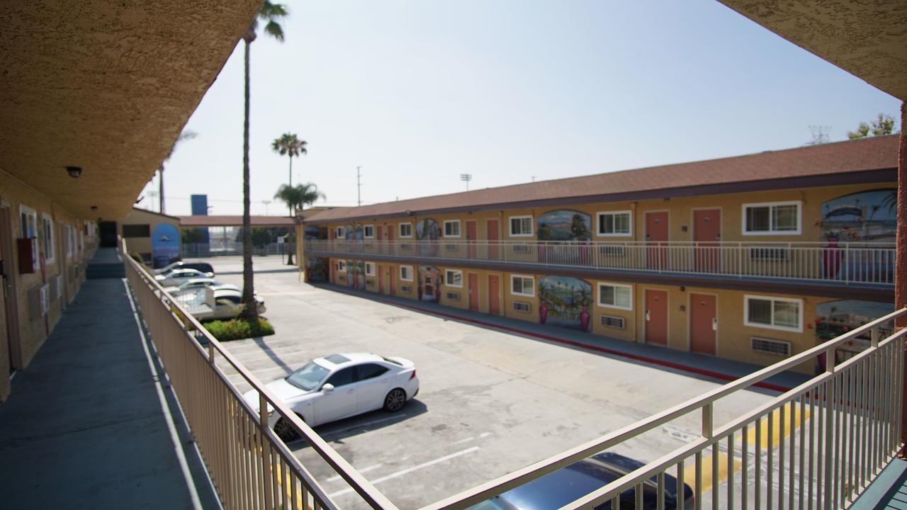 Los Angeles Inn & Suites - Lax West Athens Exteriör bild