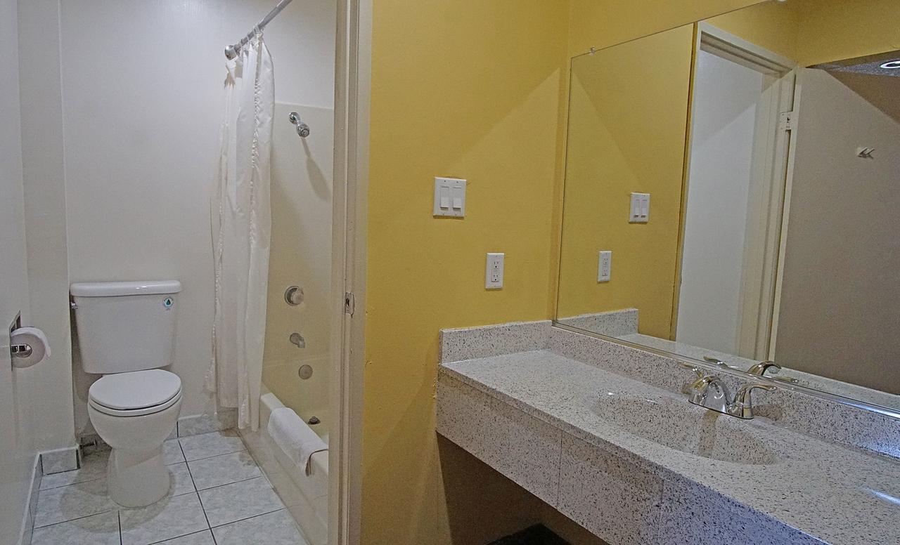 Los Angeles Inn & Suites - Lax West Athens Exteriör bild