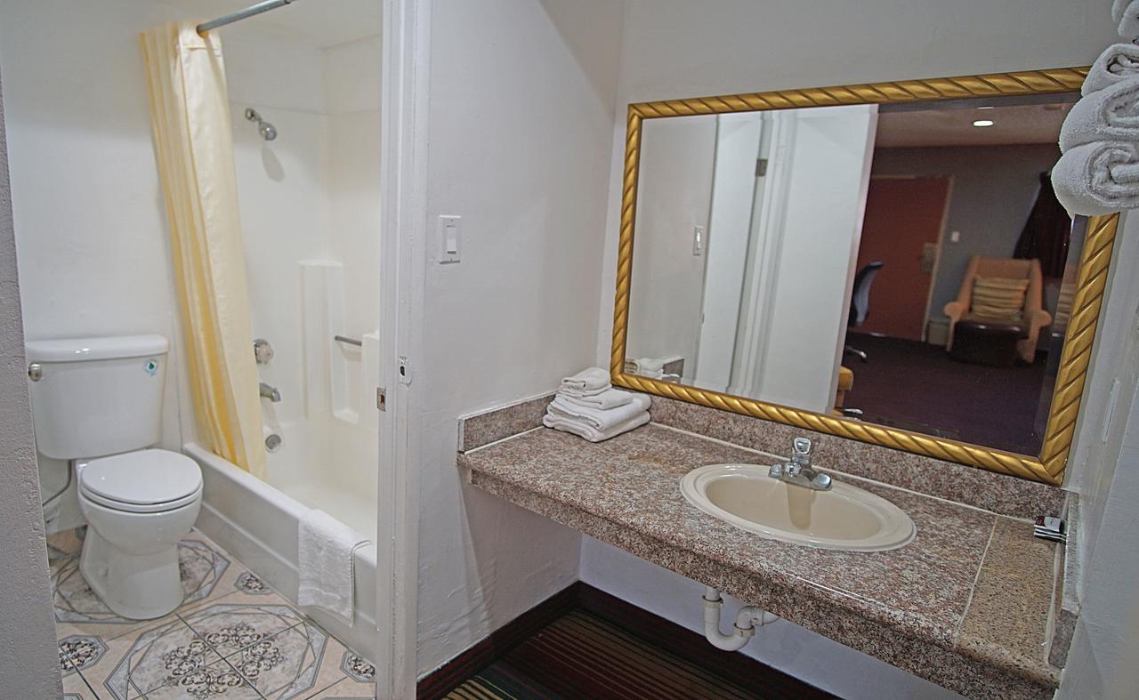 Los Angeles Inn & Suites - Lax West Athens Exteriör bild