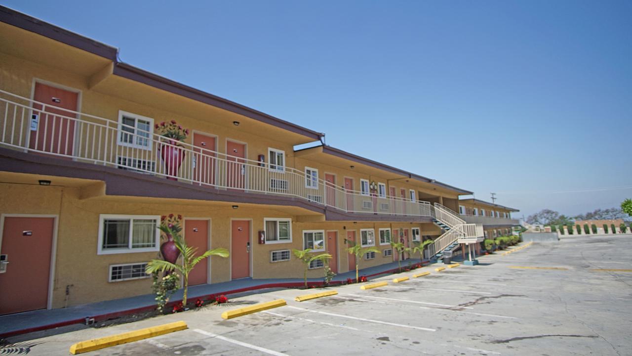 Los Angeles Inn & Suites - Lax West Athens Exteriör bild